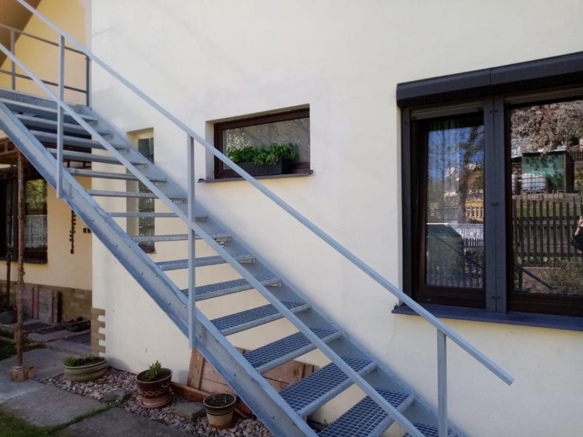 Podkrovni Apartman Tereza Apartment Rumburk Bagian luar foto